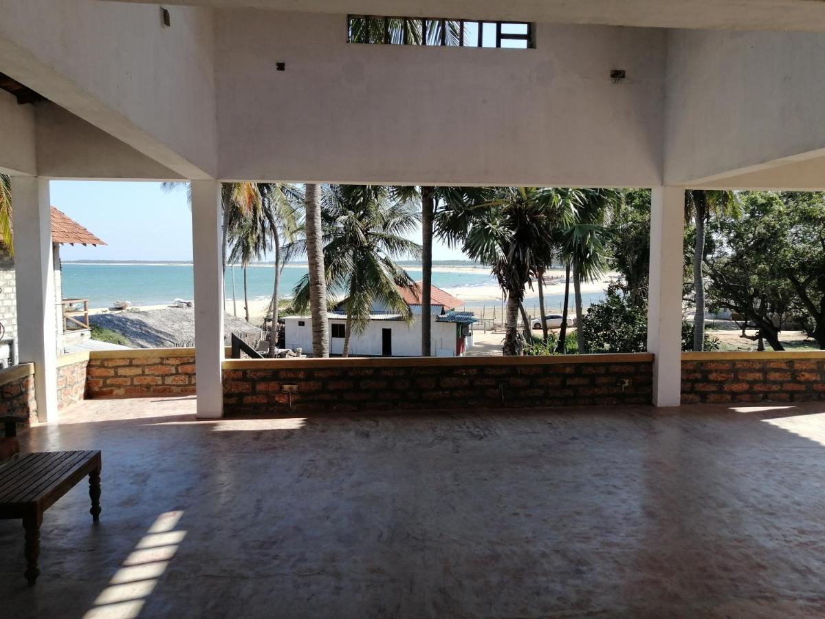 Red Coral Kitesurfing Resort Kalpitiya Luaran gambar