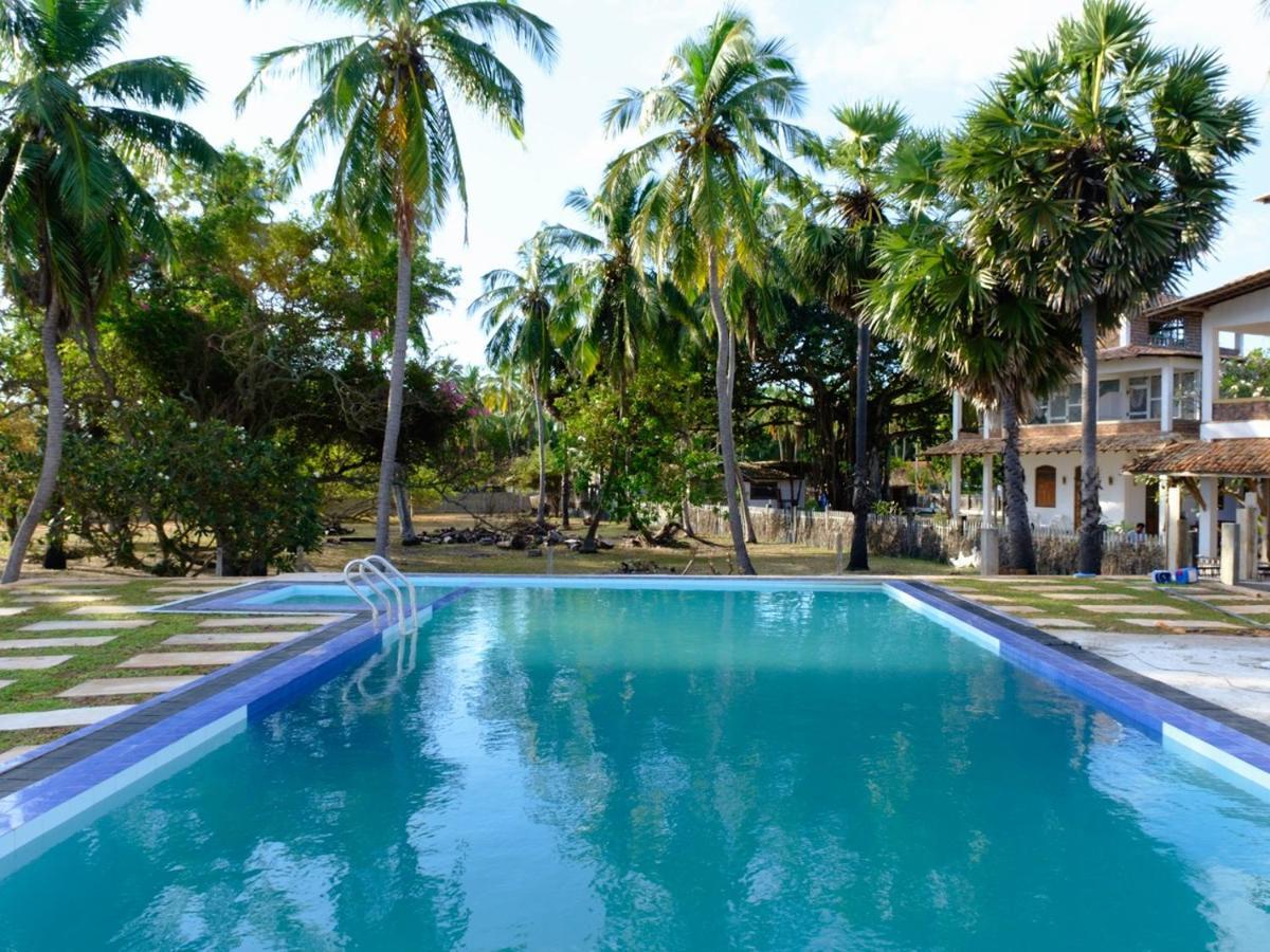 Red Coral Kitesurfing Resort Kalpitiya Luaran gambar