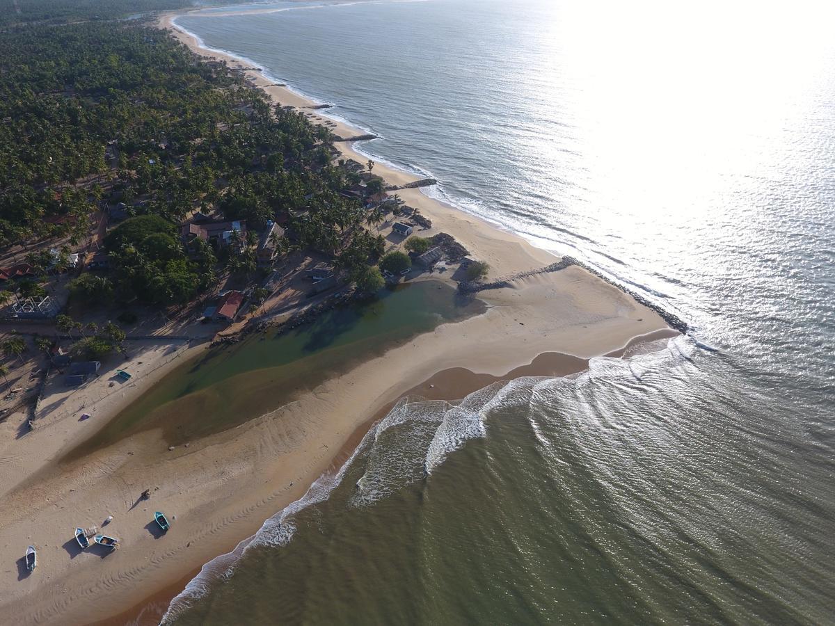 Red Coral Kitesurfing Resort Kalpitiya Luaran gambar