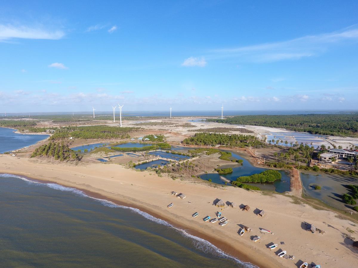 Red Coral Kitesurfing Resort Kalpitiya Luaran gambar