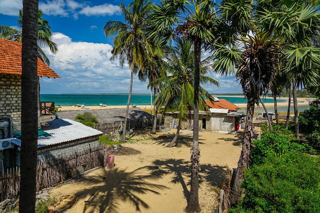 Red Coral Kitesurfing Resort Kalpitiya Luaran gambar